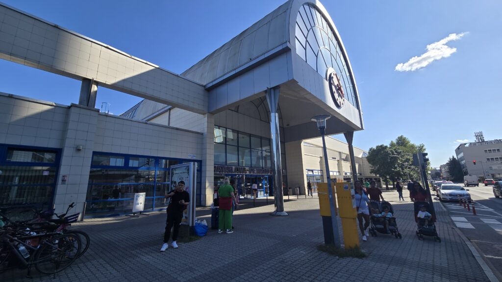 ペトルジャルカ駅
